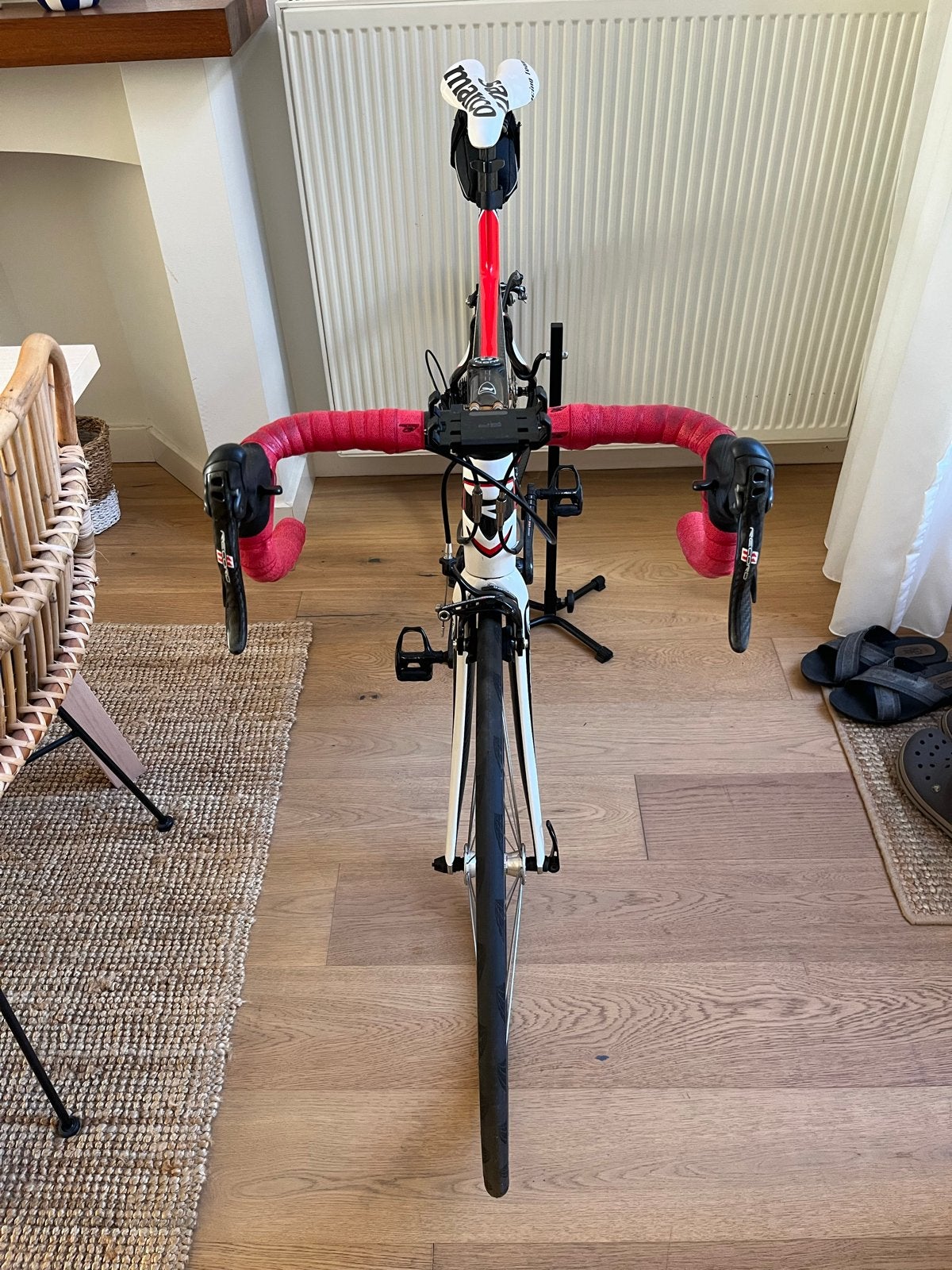 Kuota Kult Carbon - Campagnolo Record 11 Set, 28 inch, Carbon, Zo goed als nieuw, Meer dan 20 versnellingen