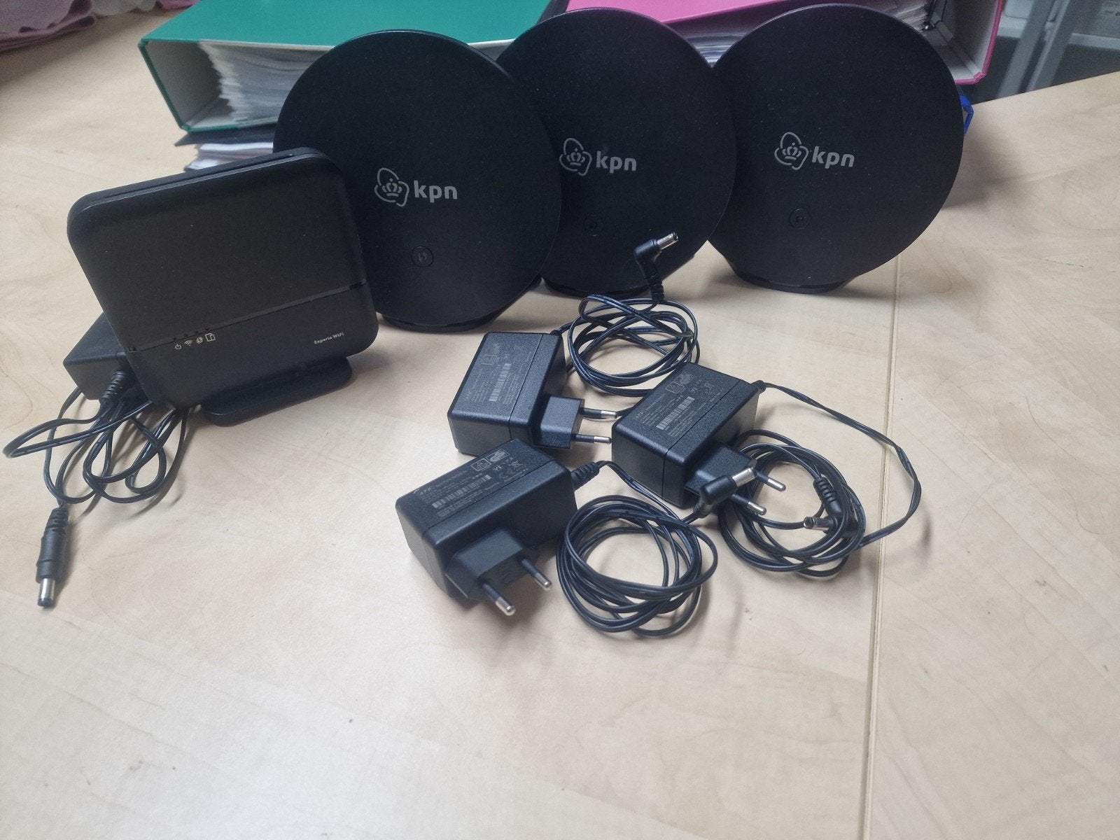 KPN SuperWifi 2.0 - 3 stuks |  Experia Wifi 1 stuks, Computers en Software, Ophalen of Verzenden, Gebruikt, Router, KPN