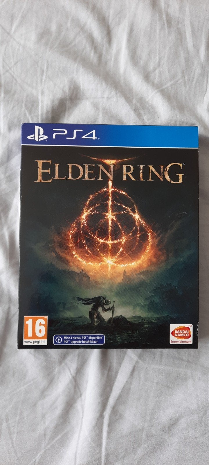 Elden Ring Launch Edition voor PS4, Spelcomputers en Games, Ophalen, Online, 1 speler, Zo goed als nieuw