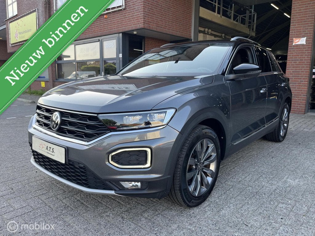 Volkswagen T-Roc 1.5 TSI Sport LED*NAVI*CAMERA*ACC*CARPLAY*, 1254 kg, Euro 6, 4 cilinders, 150 pk