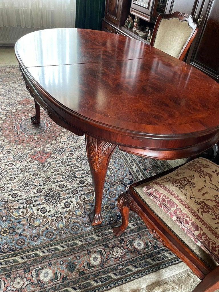 Klassieke eettafel met houtsnijwerk en robuuste poten, Ophalen, Gebruikt, 200 cm of meer, 50 tot 100 cm