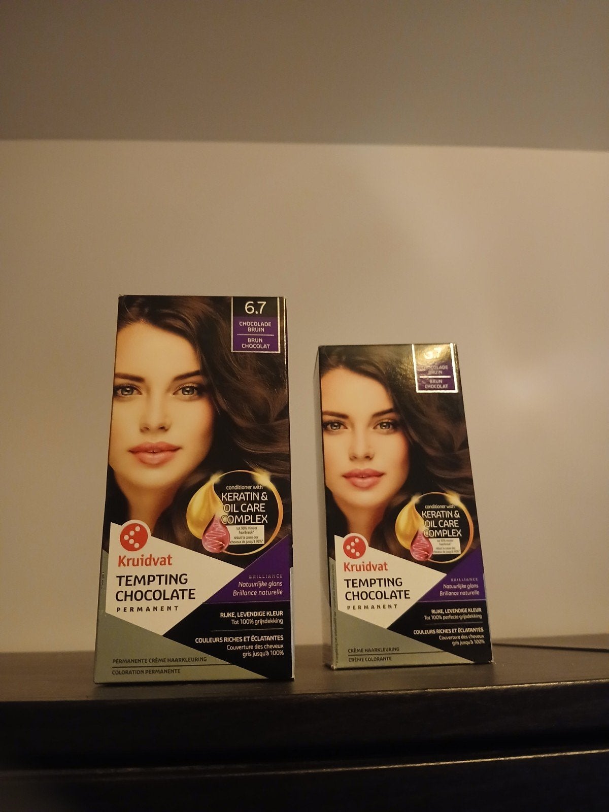 2x Kruidvat Tempting Chocolate Permanente Haarverf 6.7, Sieraden, Tassen en Uiterlijk, Ophalen of Verzenden, Nieuw, Overige typen