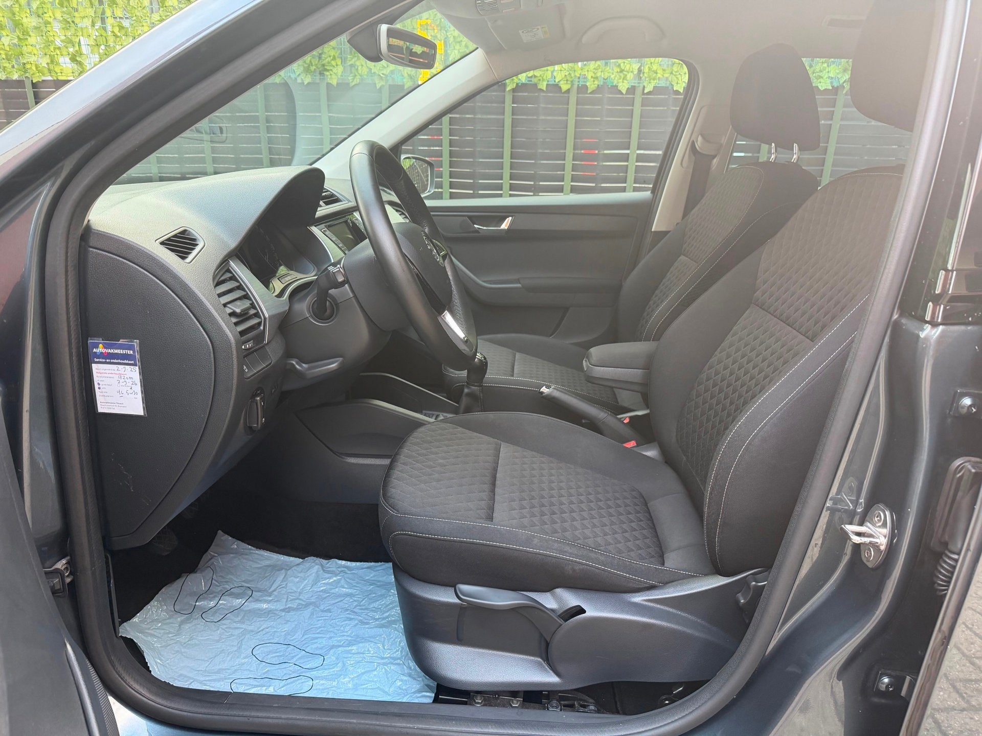 Foto 12 van Skoda Fabia Combi 1.0 TSI Drive grijs 2017 CRUISE|NAVI|NAP