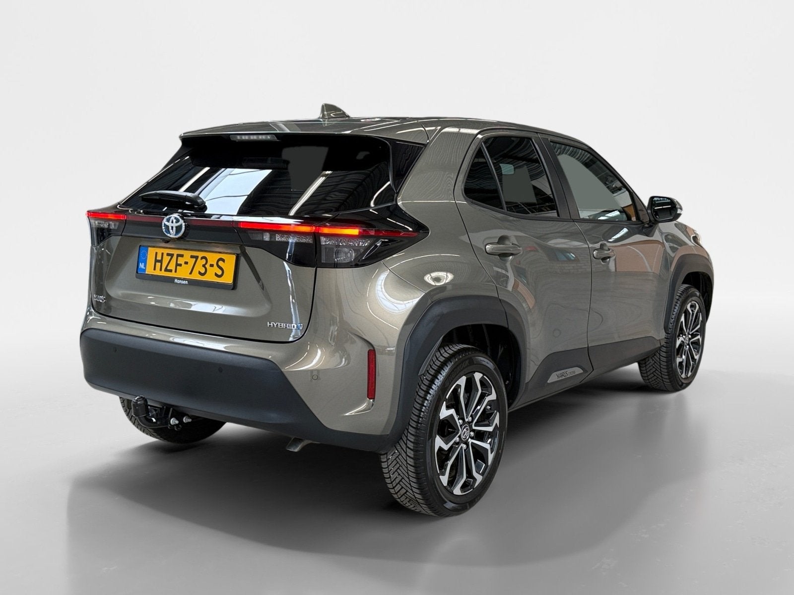 Toyota Yaris Cross 1.5 Hybrid Dynamic I Trekhaak I CarPlay I, Automatische klimaatregeling, Stof, Gebruikt, 750 kg