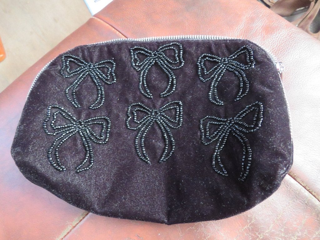 zwart fluwelen make up / avond tasje strikjes Hunkemöller, Ophalen of Verzenden, Gebruikt, Zwart, Dame