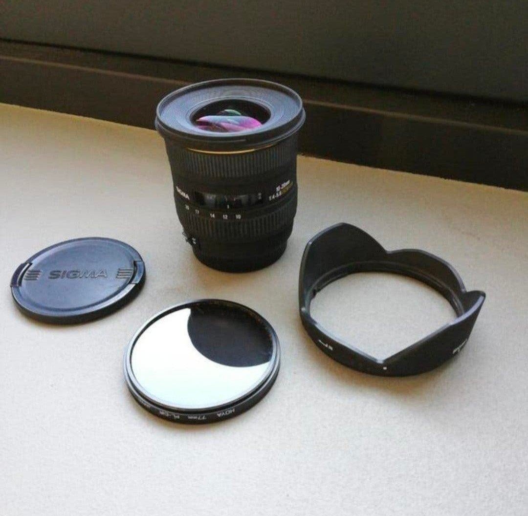 Sigma 10-20mm groothoeklens voor Canon met Hoya zonnekap, Ophalen of Verzenden, Zo goed als nieuw, Groothoeklens