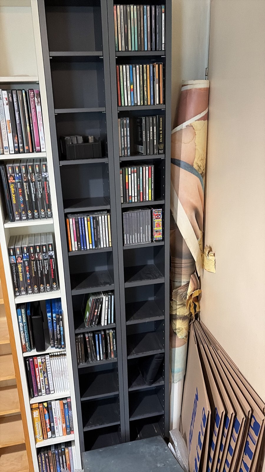 IKEA CD/DVD kasten - 2x donkergrijs 1x zwart 1x houtkleur, Huis en Inrichting, Woonaccessoires | Cd- en Dvd-rekken, Ophalen, Gebruikt