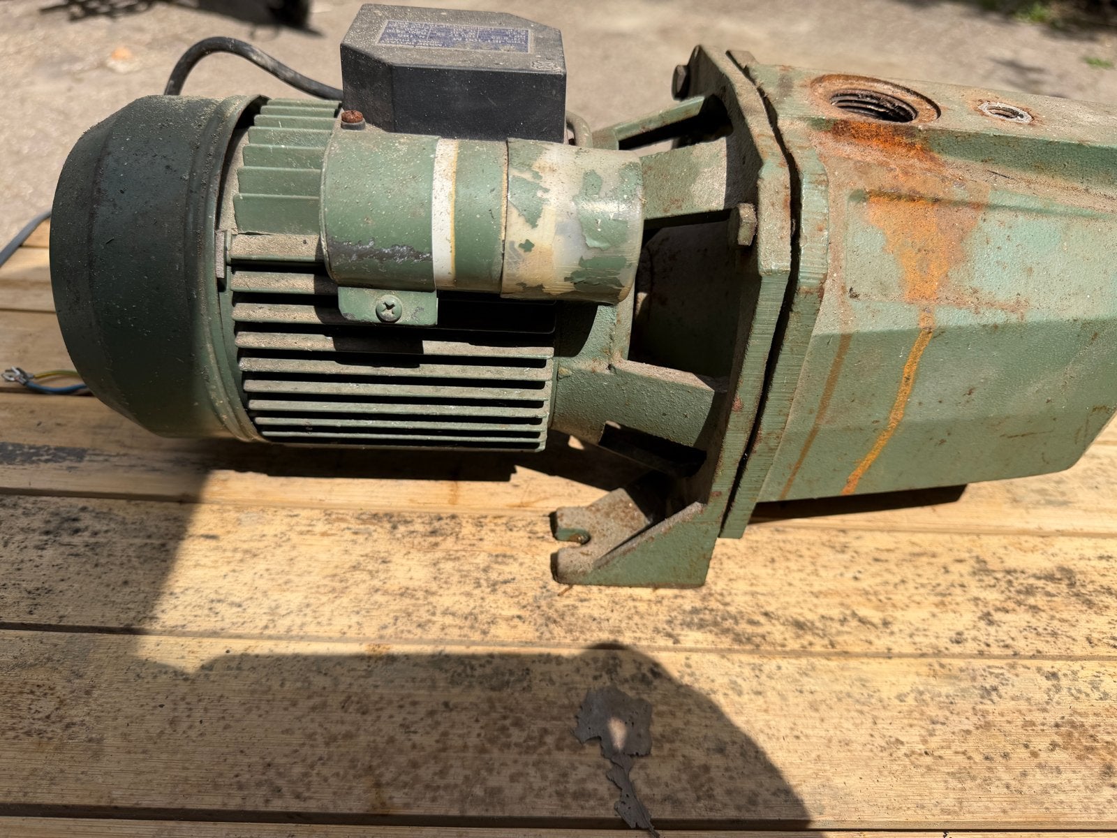 DAB JET 100 M Hydrofoorpomp - 740W, 240V, Tuin en Terras, Waterpompen, Ophalen of Verzenden, Gebruikt, Elektrisch, Hydrofoorpomp