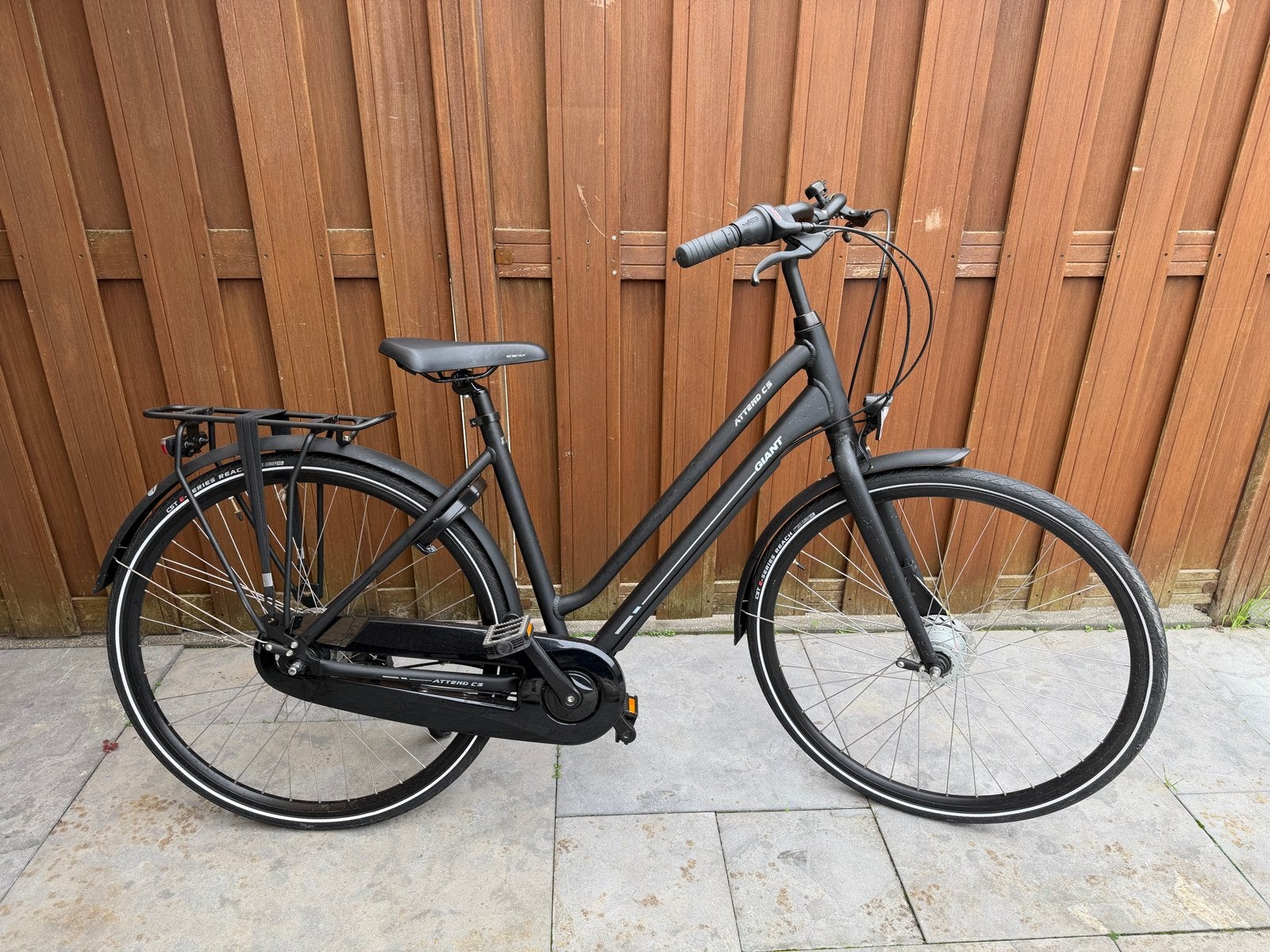 Giant attend dames fiets zwart maat M, Fietsen en Brommers, Ophalen of Verzenden, Zo goed als nieuw, Giant