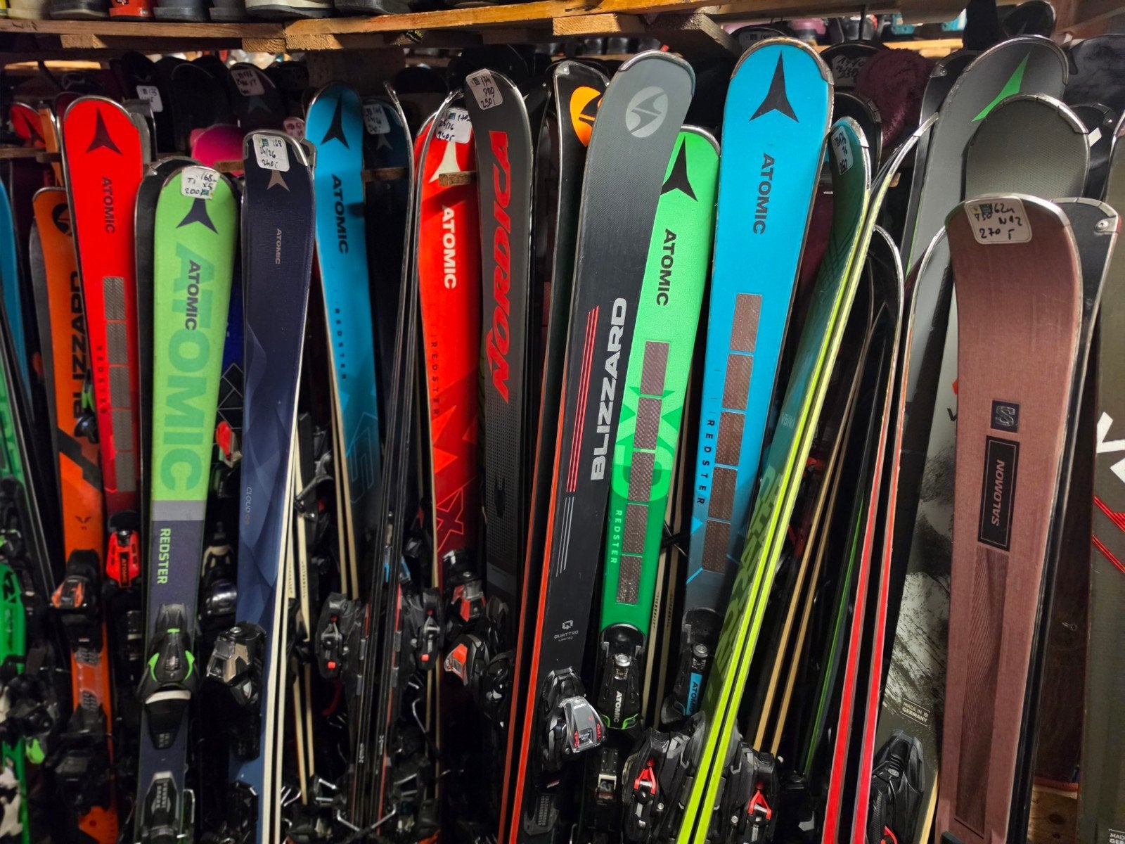 GROOTSTE VOORRAAD SKIS EN SCHOENEN 3000 MET VAKKUNDIG ADVIES, 160 tot 180 cm, Fischer, Ophalen of Verzenden, Zo goed als nieuw