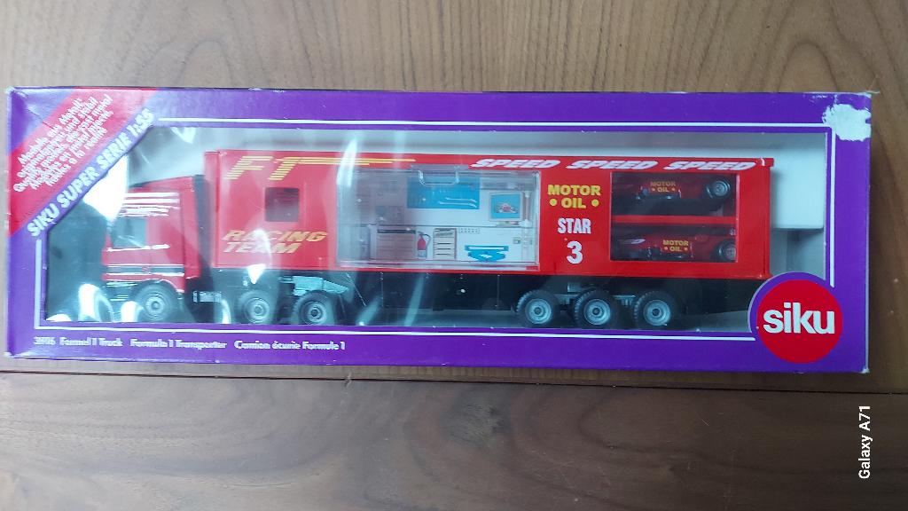 Siku 3916 Formule 1 Mercedes truck, Hobby en Vrije tijd, Modelauto's | 1:50, Ophalen of Verzenden, Zo goed als nieuw, Bus of Vrachtwagen