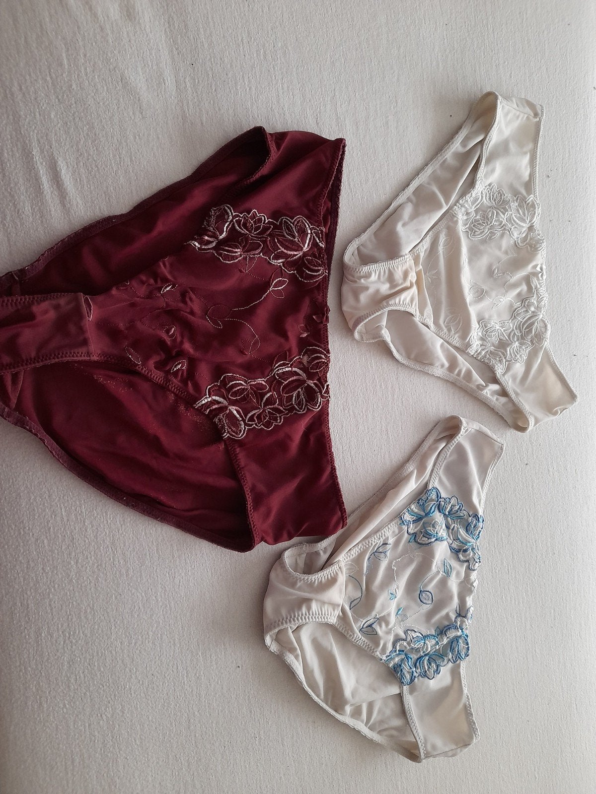 DIVA SLIPS  3 slips met borduursel, Diva hunkemuller, Ophalen of Verzenden, Overige kleuren, Slip