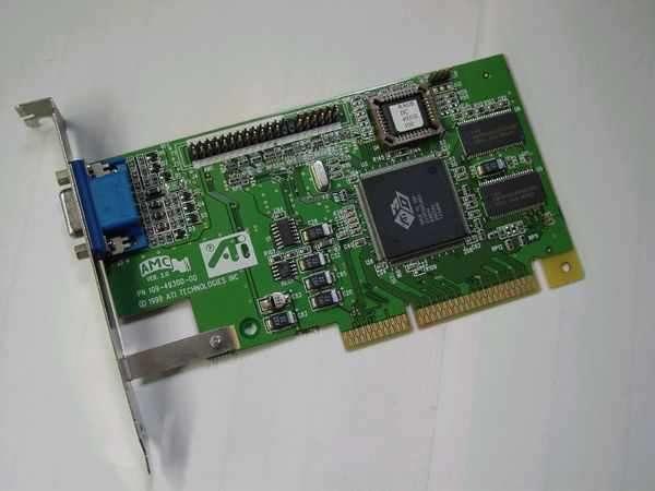 Videokaart AGP ATI Rage IIC [K136]  20-4, Computers en Software, Videokaarten, VGA, Ophalen of Verzenden, AGP, GDDR5