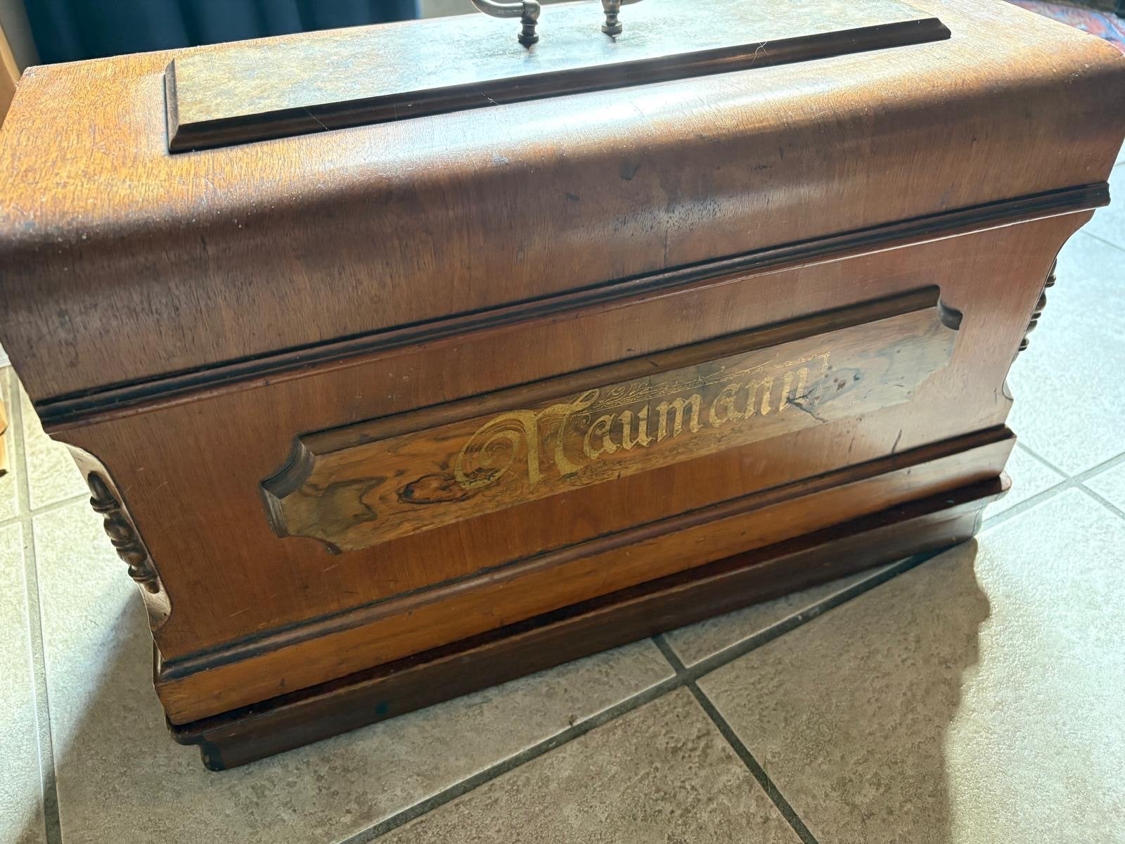 Oude Naumann handnaaimachine (werkend), Antiek en Kunst, Antiek | Naaimachines, Ophalen of Verzenden