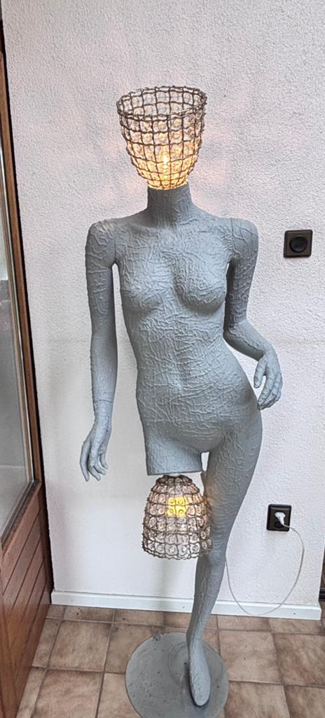 Paspop lamp, Huis en Inrichting, Ophalen of Verzenden, Gebruikt, Kunst
