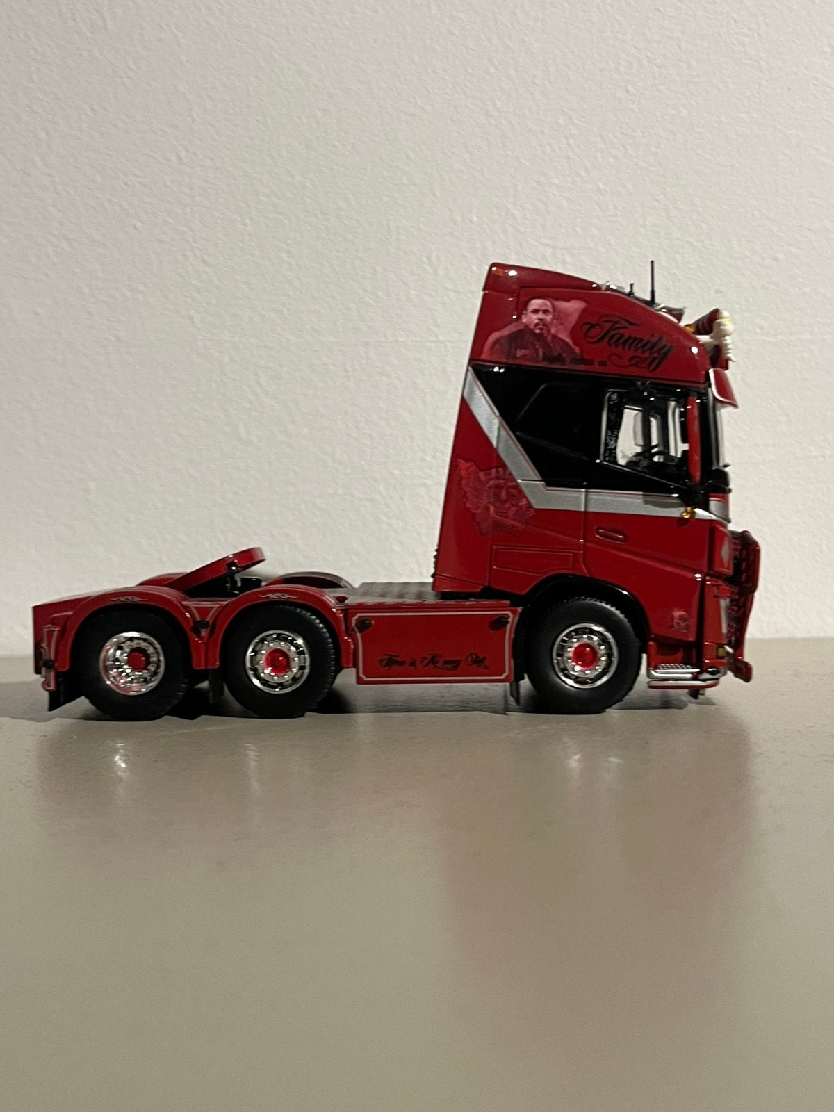 Weeda MAYANS Tekno 1:50 met certificaat en doos, Hobby en Vrije tijd, Modelauto's | 1:50, Ophalen of Verzenden, Zo goed als nieuw