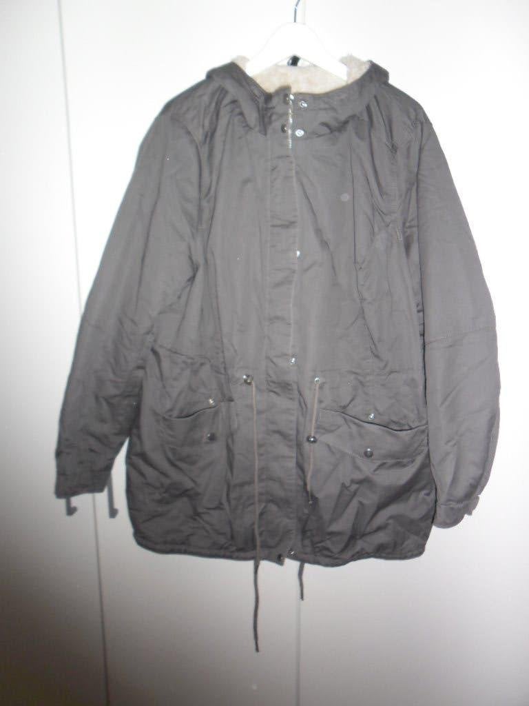H&M Divided Grijze Winterjas Met Capuchon Maat 2XL, H&M, Maat 46/48 (XL) of groter, Ophalen of Verzenden, Zo goed als nieuw