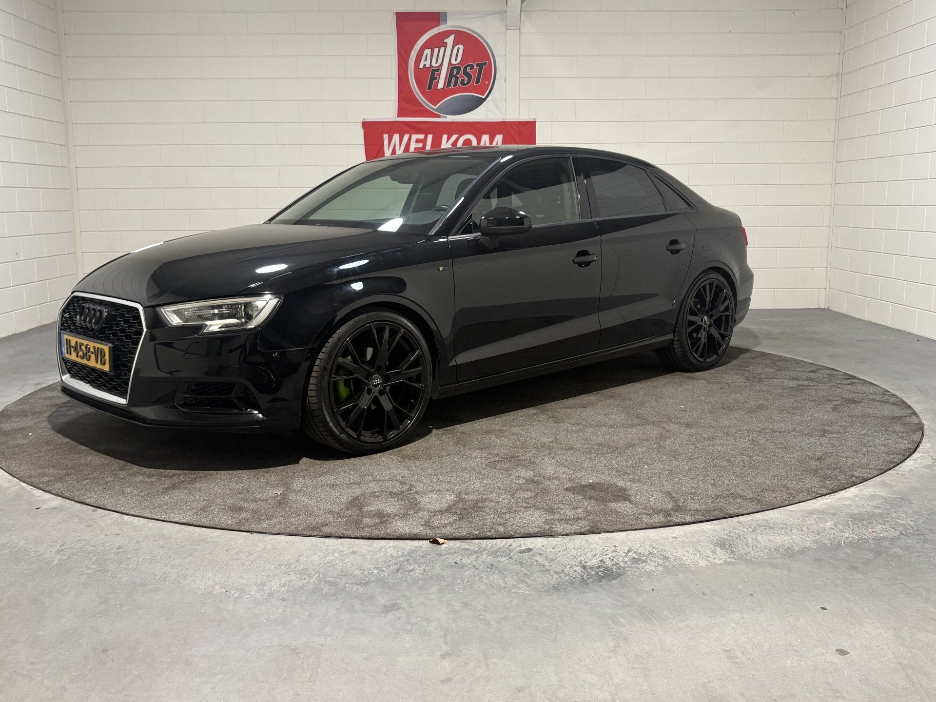 Audi A3 Limousine 30 TFSI Pro Line, S Line NL auto, 19 inch,, Gebruikt, Euro 6, Zwart, Origineel Nederlands