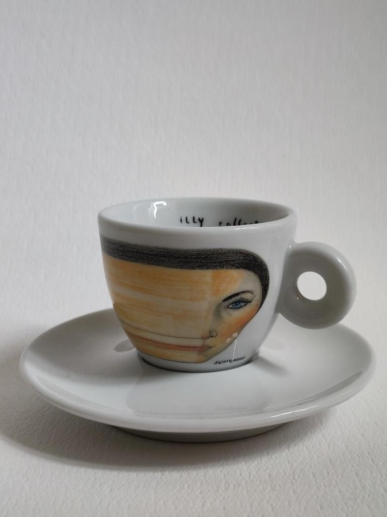 illy collection 1998 Limited edition Josep Maria Subirach, Ophalen of Verzenden, Zo goed als nieuw, Porselein, Kop en/of schotel