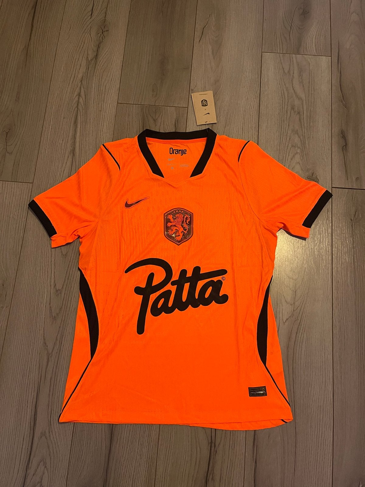 Nederlands Elftal Voetbalshirt Patta Sponsor Maat L Nieuw, Sport en Fitness, Maat L, Ophalen of Verzenden, Nieuw, Shirt