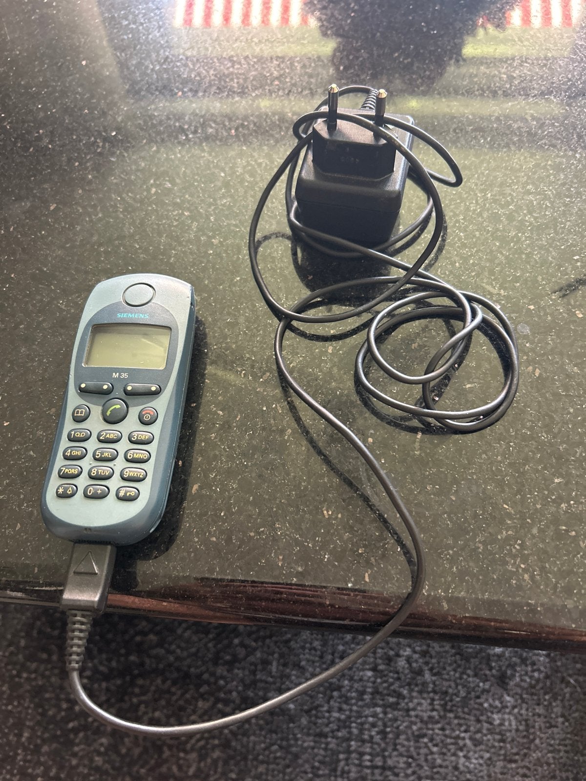 Siemens M35, Sony Ericsson S500i en T28s - Vintage Telefoons, Geen camera, Ophalen of Verzenden, Klassiek of Candybar, Zonder simlock