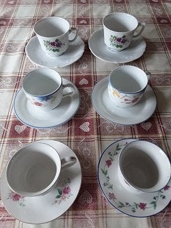 KOFFIEKOPJES, 3 sets van 2, theeglazen 3 st., Gebruikt, Ophalen of Verzenden, Overige stijlen, Kop(pen) en/of Schotel(s)