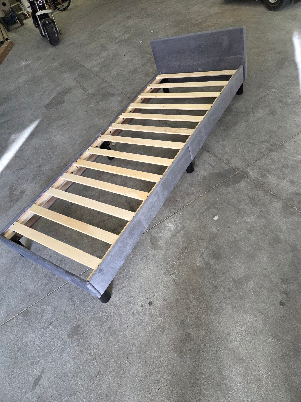 2x Eenpersoonsbed met lattenbodem - 80x200 cm, Ophalen