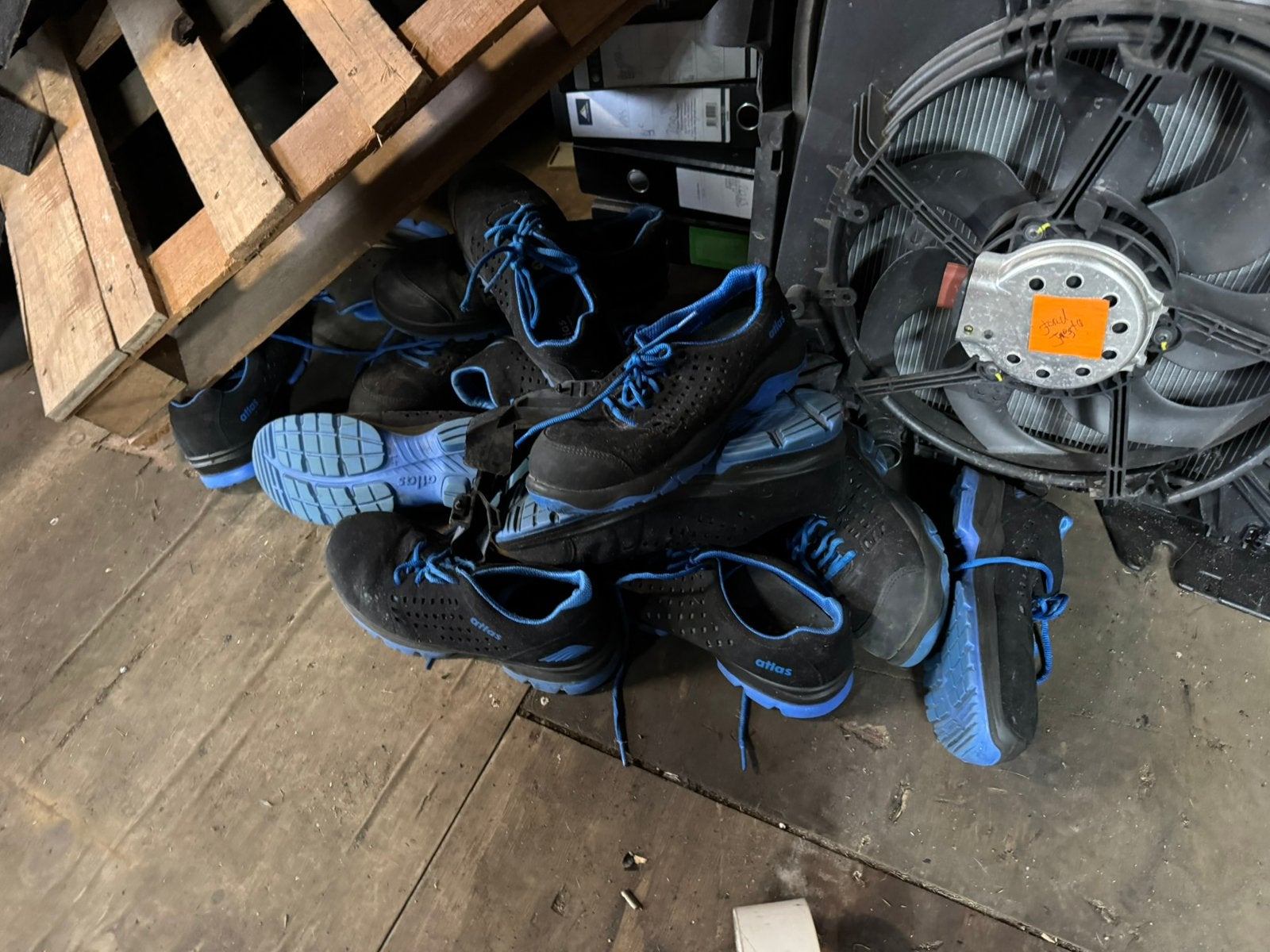 Partij werkschoenen circa 25 paar, Ophalen, Nieuw, Zwart, Werkschoenen