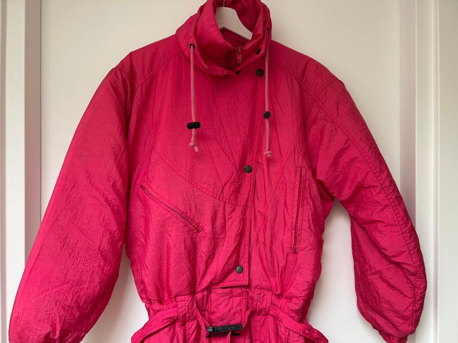 Retro Vintage Fout Roze Skipak mt.42, Kleding | Dames, Ophalen of Verzenden, Zo goed als nieuw, Maat 42/44 (L), Pak