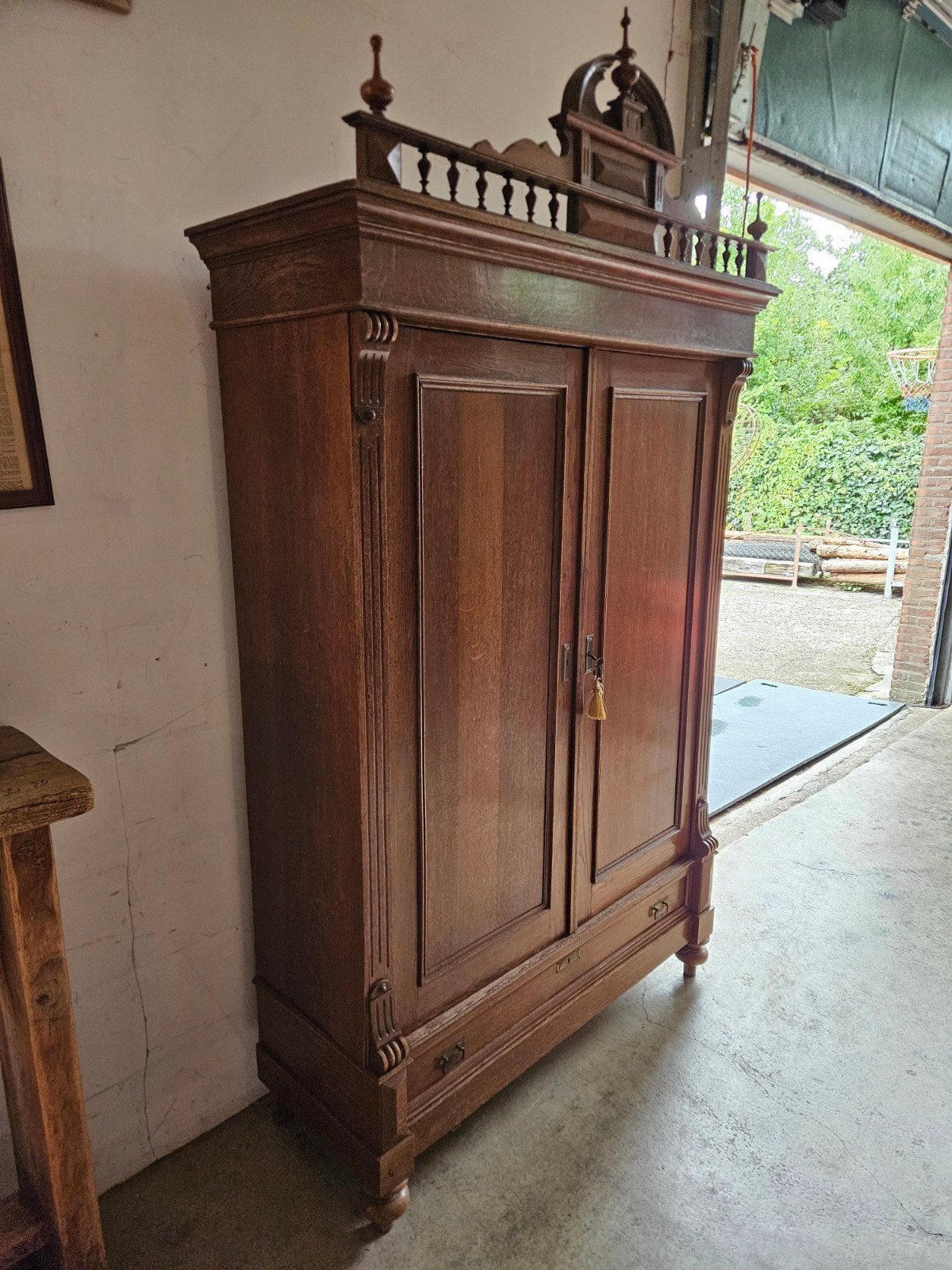 Antieke kast, Ophalen