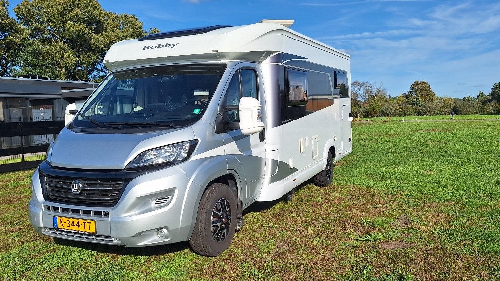 Unieke Hobby Optima de Luxe T65GE Silverline 2021 30000km, Fiat, Hobby, Tot en met 3, Particulier