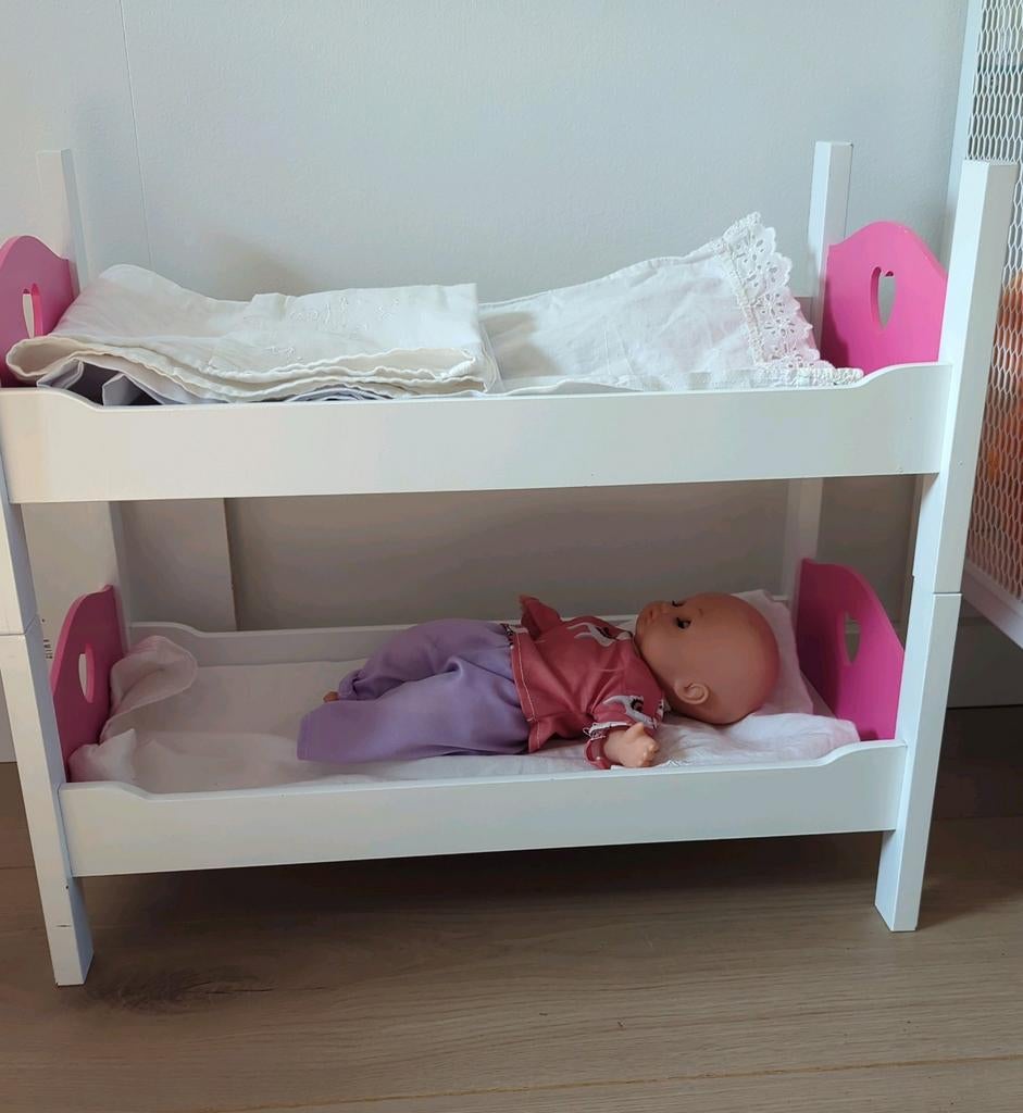 Poppen stapelbed met 2 extra dekentjes, Kinderen en Baby's, Speelgoed | Poppen, Ophalen, Gebruikt, Overige typen