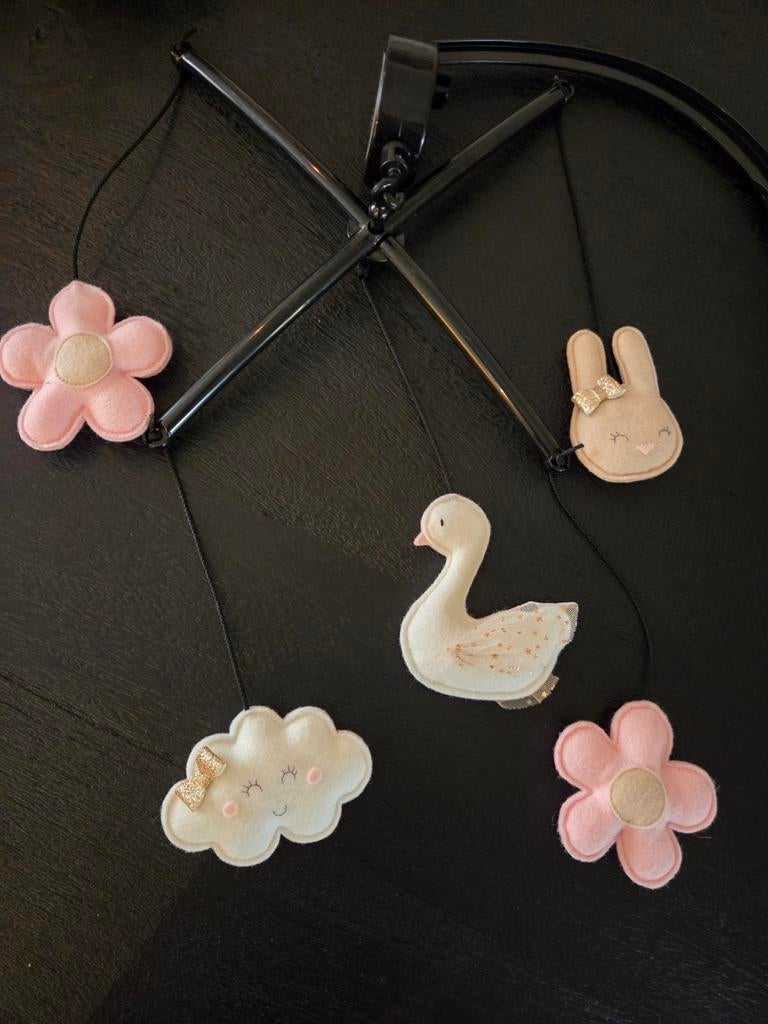 Unieke Muziekmobiel met Vilten Hangers, Ophalen, Zo goed als nieuw, Mobiel, Met geluid