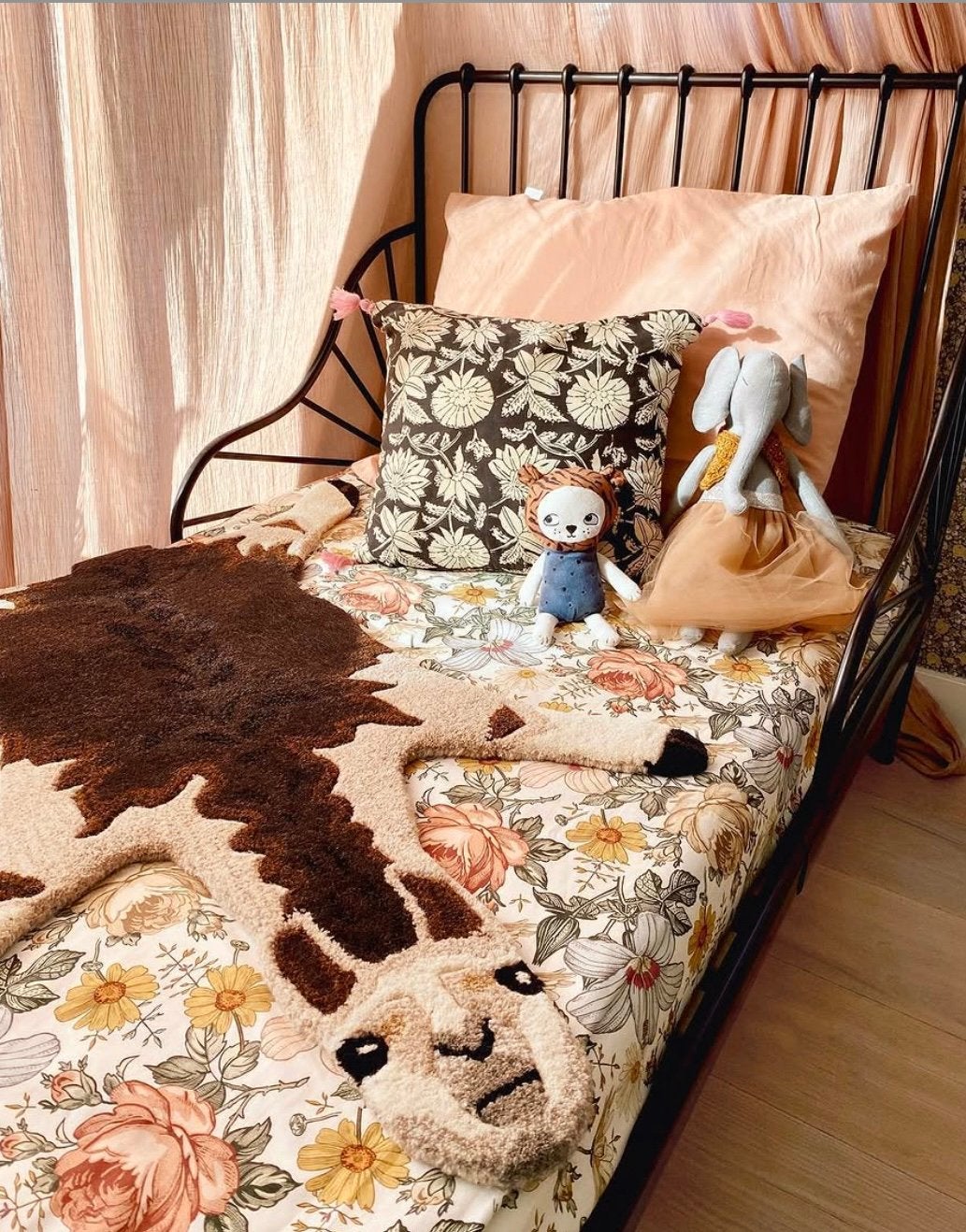 Ikea Minnen meegroeibed zwart incl matras, 70 tot 85 cm, Ophalen of Verzenden, Zo goed als nieuw, Lattenbodem