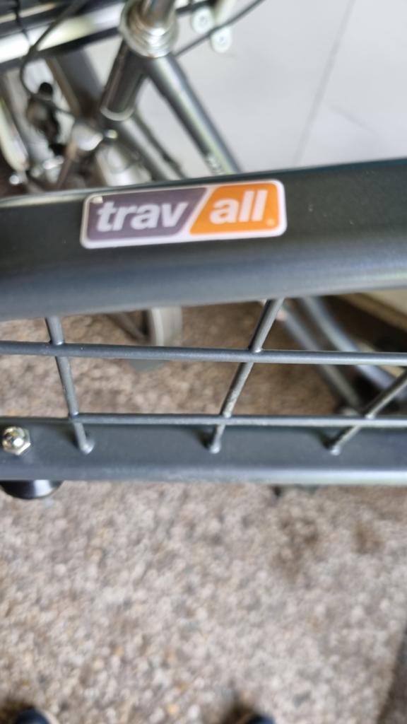 Travall hondenrek "bagagerek,, origineel voor Mercedes w205., Ophalen, Zo goed als nieuw