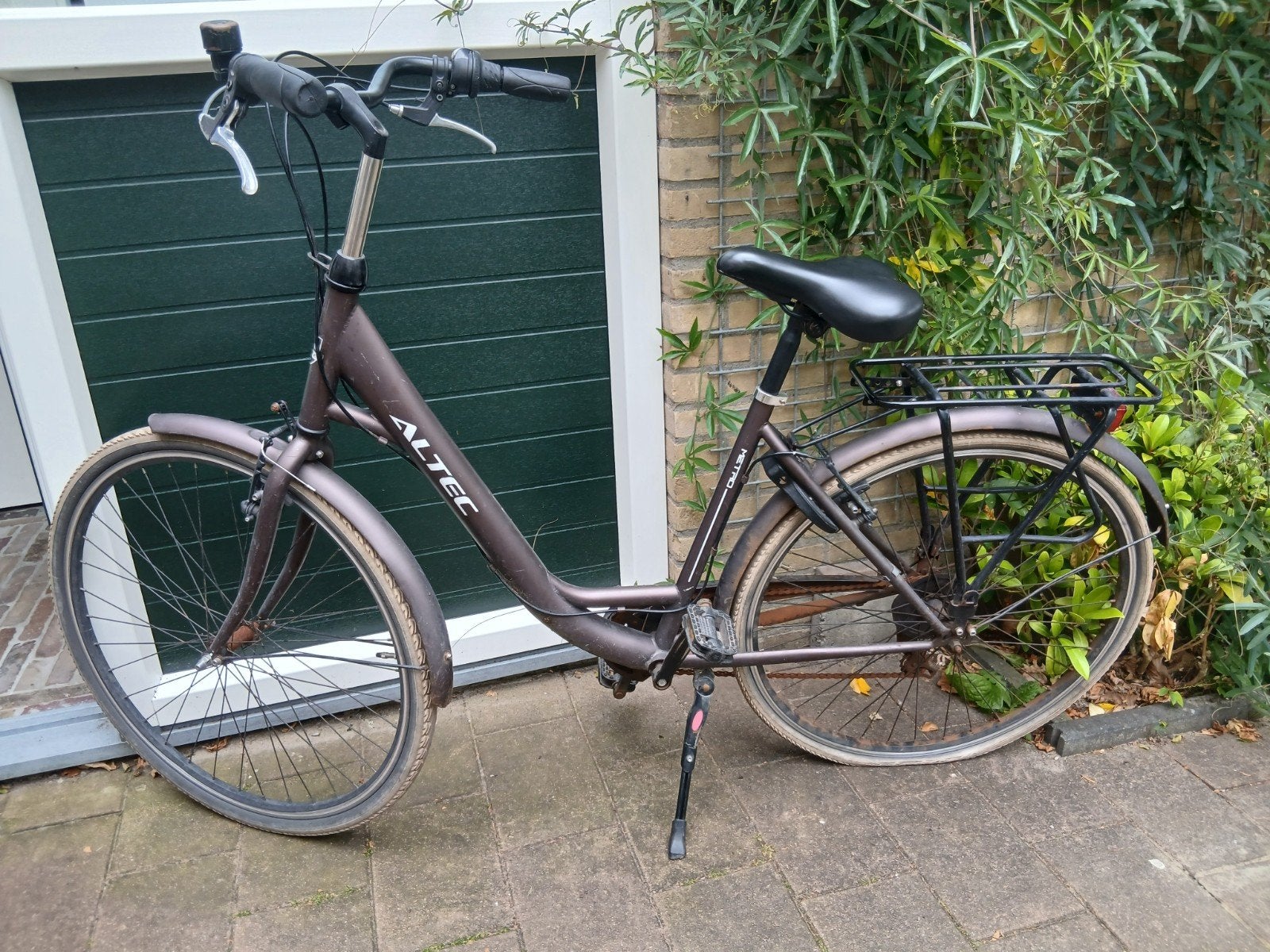 Altec Metro Damesfiets 28 inch 7v - Opknapper, Fietsen en Brommers, Fietsen | Dames | Damesfietsen, Gebruikt, Overige merken, Versnellingen