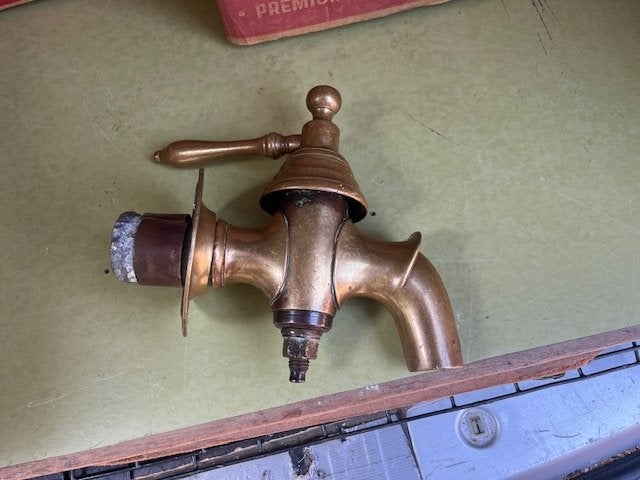 Messing buitenkraan Antiek, Tuin en Terras, Waterpartijen en Fonteinen, Ophalen of Verzenden, Gebruikt, Overige materialen, Overige typen