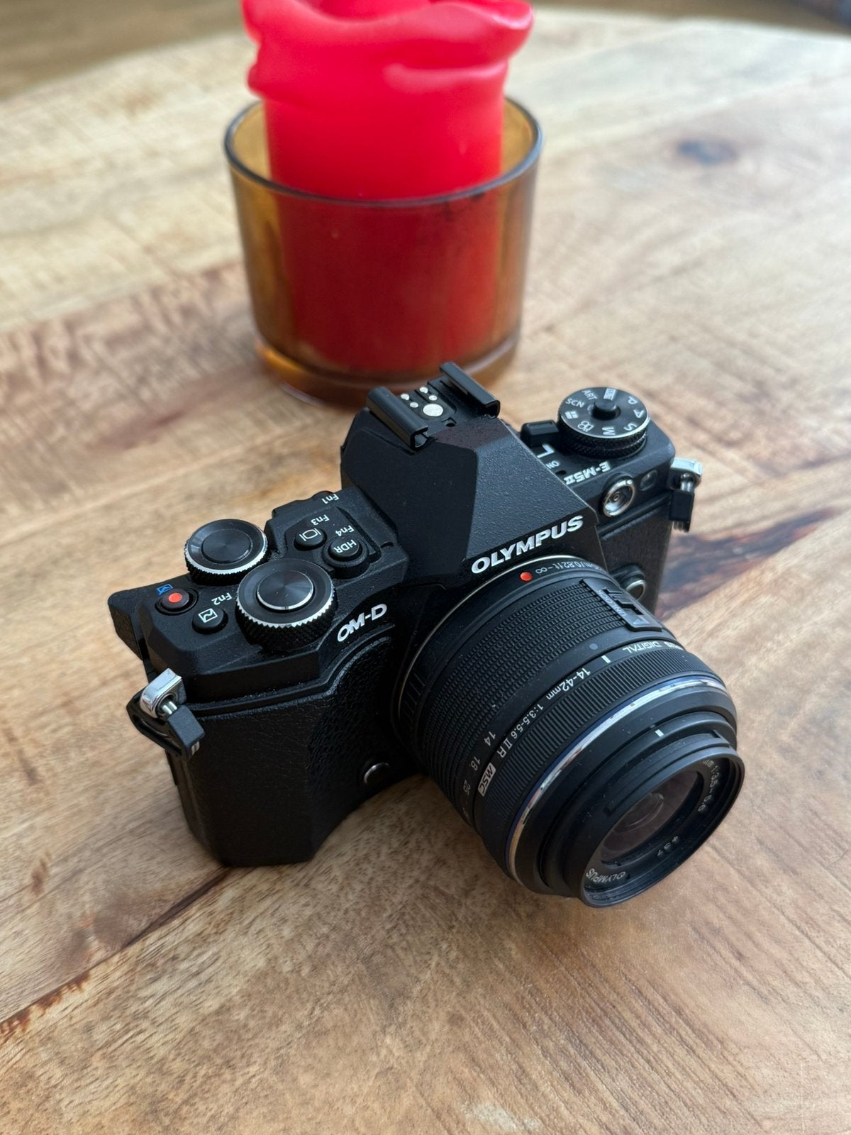 Olympus OM-D E-M5 Mark II + Olympus M.Zuiko Digital 14-42mm, Ophalen of Verzenden, Zo goed als nieuw, Olympus, Geen optische zoom