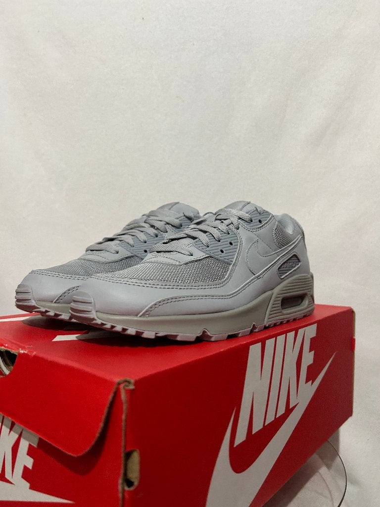 BIJNA NIEUW! Maat 44 - Nike Air Max 90 Wolf Grey, Overige kleuren, Verzenden, Nike, Nike