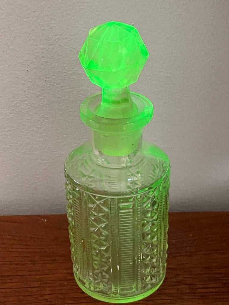 Uraniumglas parfumflesje met stop, annagroen, Ophalen of Verzenden