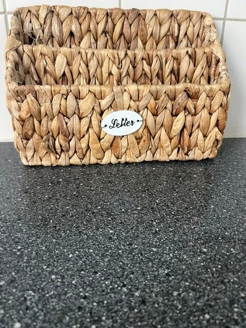 Rotan brieven standaard - Letter organizer uit rookvrij huis, Gebruikt, Ophalen of Verzenden, Landelijk, Natuurlijk materiaal