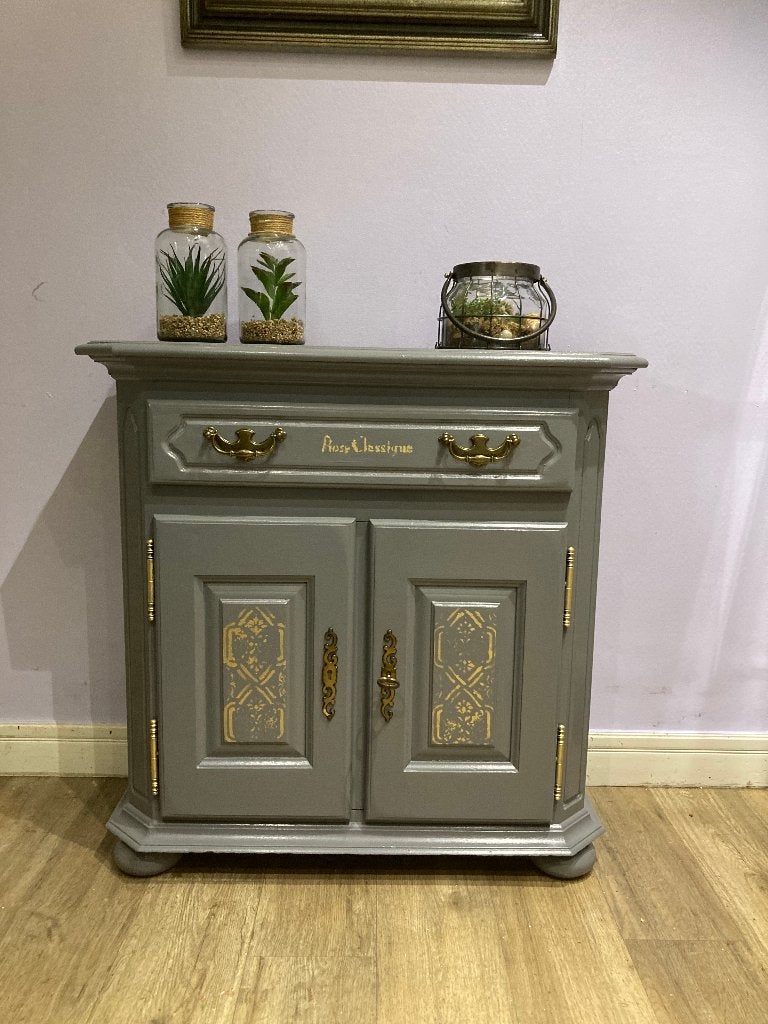 PRACHTIG KASTJE, Huis en Inrichting, Ophalen, Zo goed als nieuw