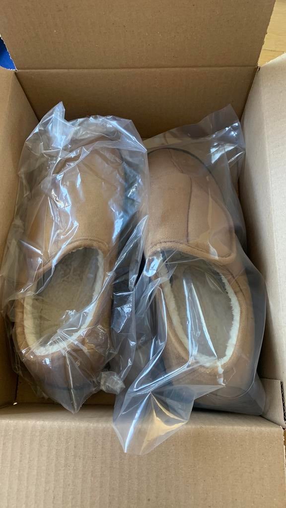 Nieuwe Senioren pantoffels 40-41, Bruin, Nieuw, Ophalen of Verzenden, Pantoffels of Sloffen