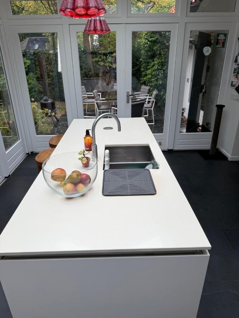 Moderne mat witte eilandkeuken+luxe apparatuur GEDEMONTEERD, Wit, Overige typen, Ophalen of Verzenden, Zo goed als nieuw