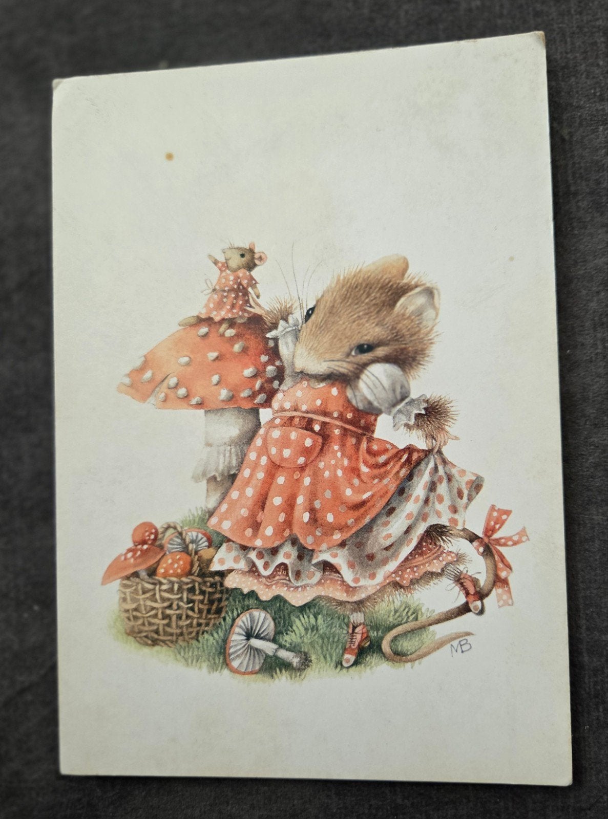 Ansichtkaart Marjolein Bastin - Vera de Muis bij paddenstoel, Verzenden, 1980 tot heden, Ongelopen, Kinderen
