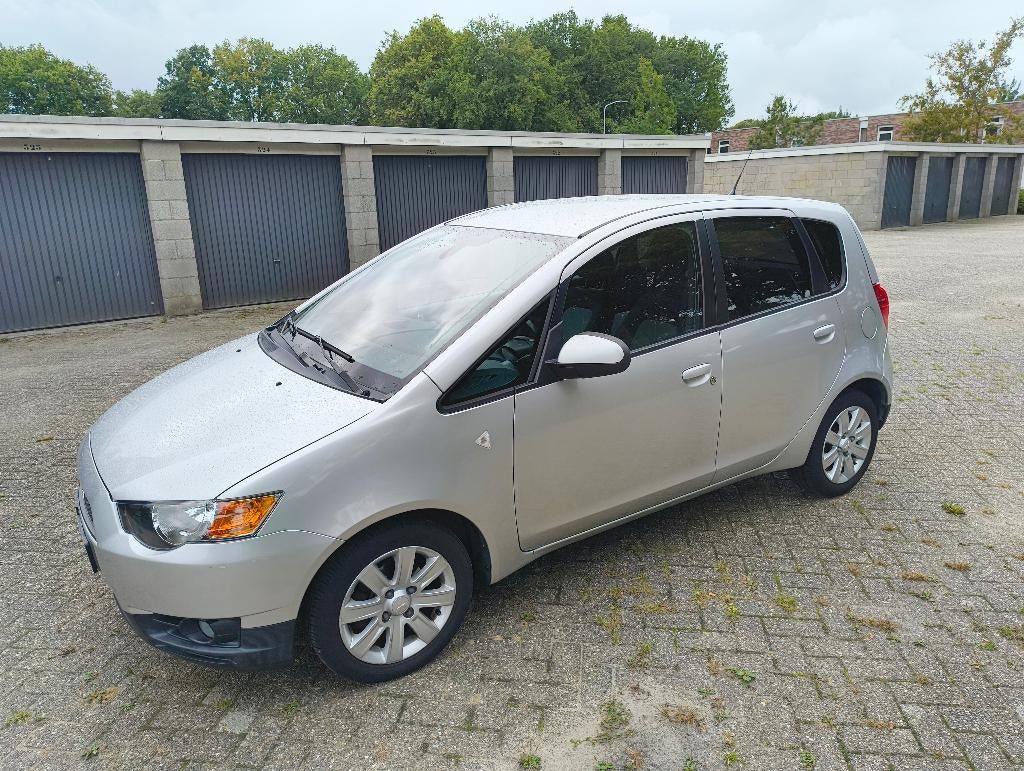 Mitsubishi Colt 1.3 5-DR 2010 Grijs, Auto's, Mitsubishi, Particulier, Colt, ABS, Airbags, Airconditioning, Automatische klimaatregeling