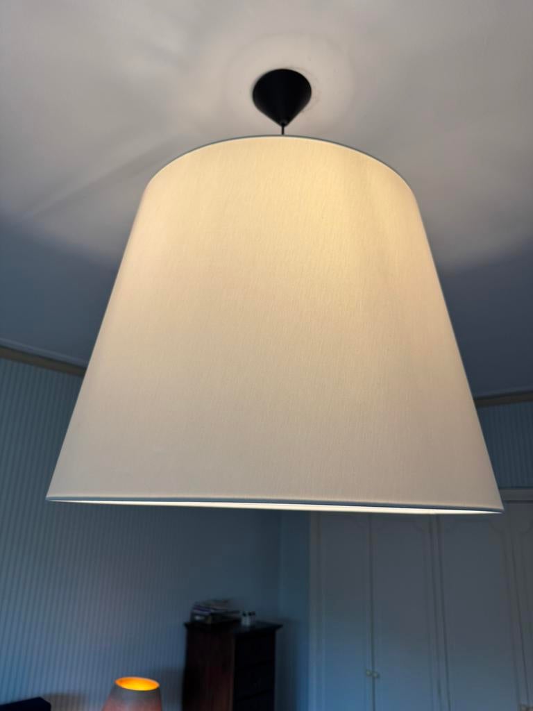 Grote hanglamp van het merk Moooi, Huis en Inrichting, Lampen | Hanglampen, Ophalen, Gebruikt, Stof, Minder dan 50 cm