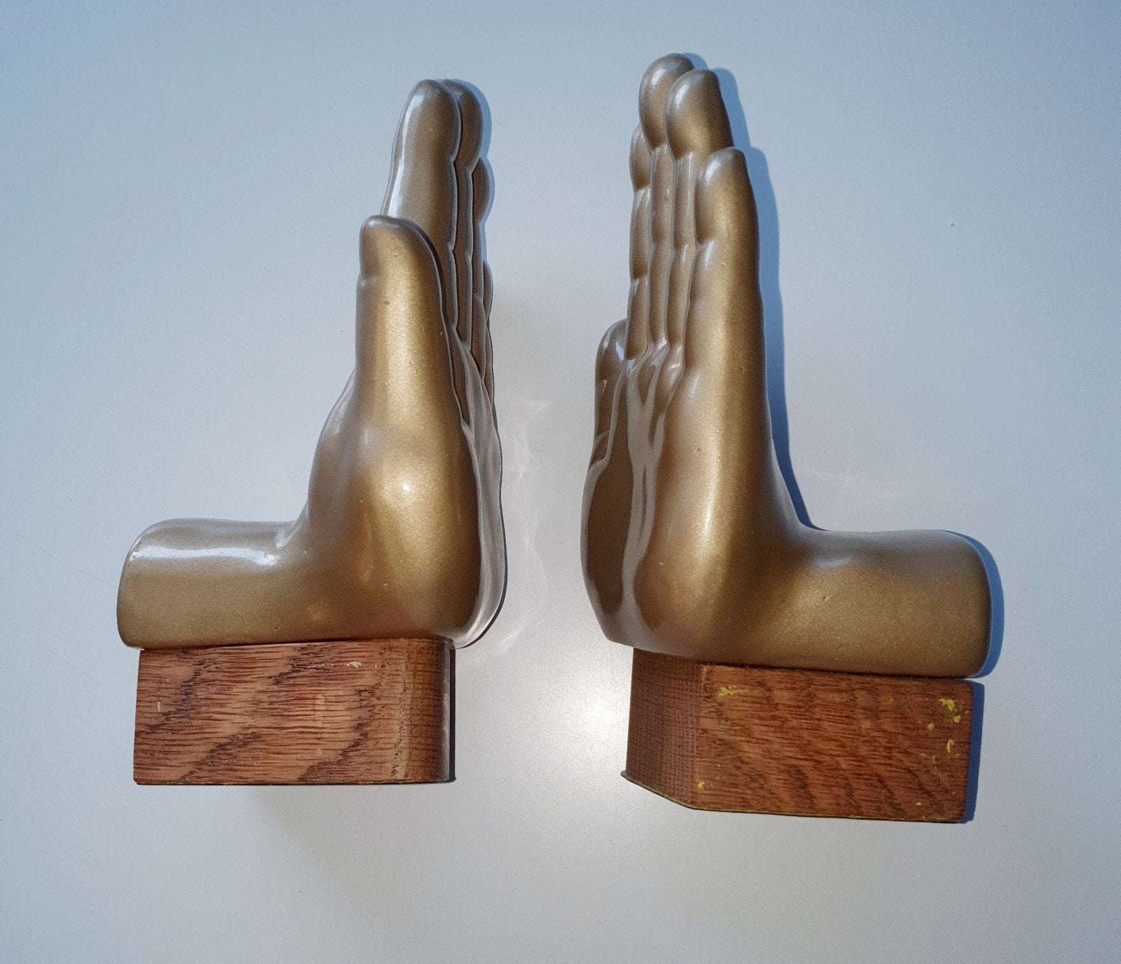 Boeken steunen handen goudkleurig, Ophalen, Zo goed als nieuw, Goud, Kunststof