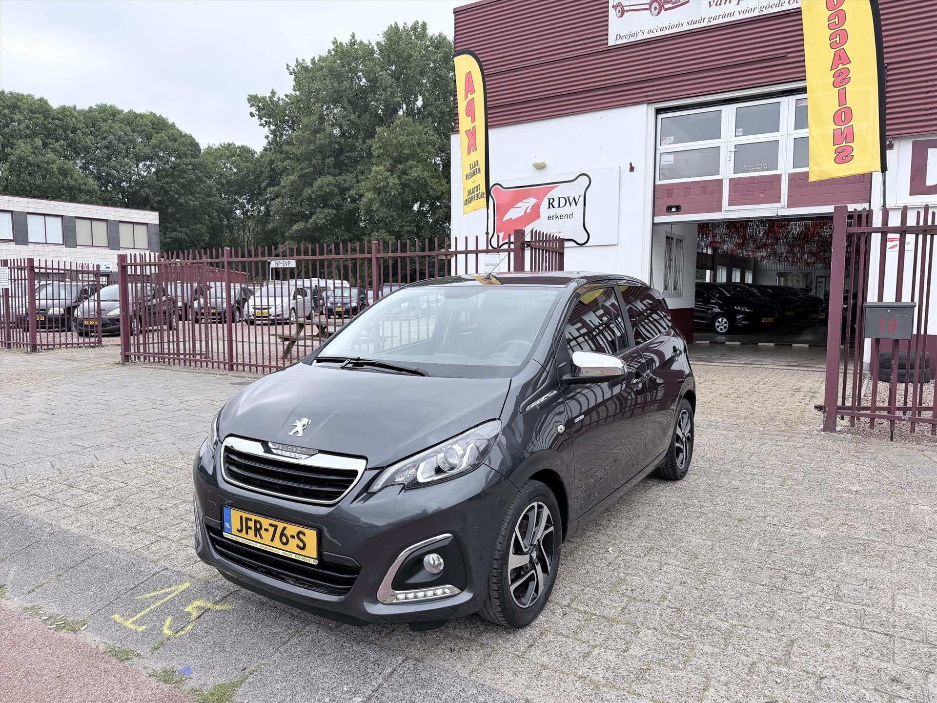 Peugeot 108 1.0 e-VTi 72pk 5D Style, Voorwielaandrijving, Stof, Gebruikt, Euro 6