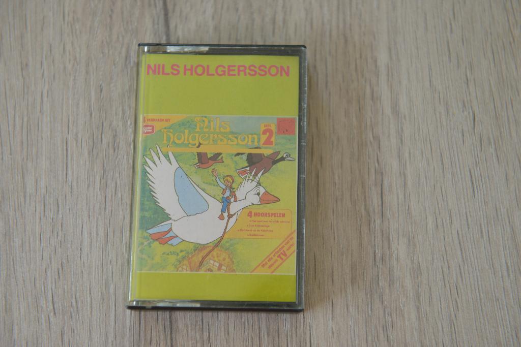 MC = NILS HOLGERSSON DEEL 2, Verzenden, Zo goed als nieuw, Overige genres, 2 t/m 25 bandjes